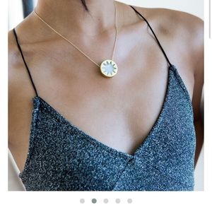 House of Harlow 1960mini sunburst pendant necklace